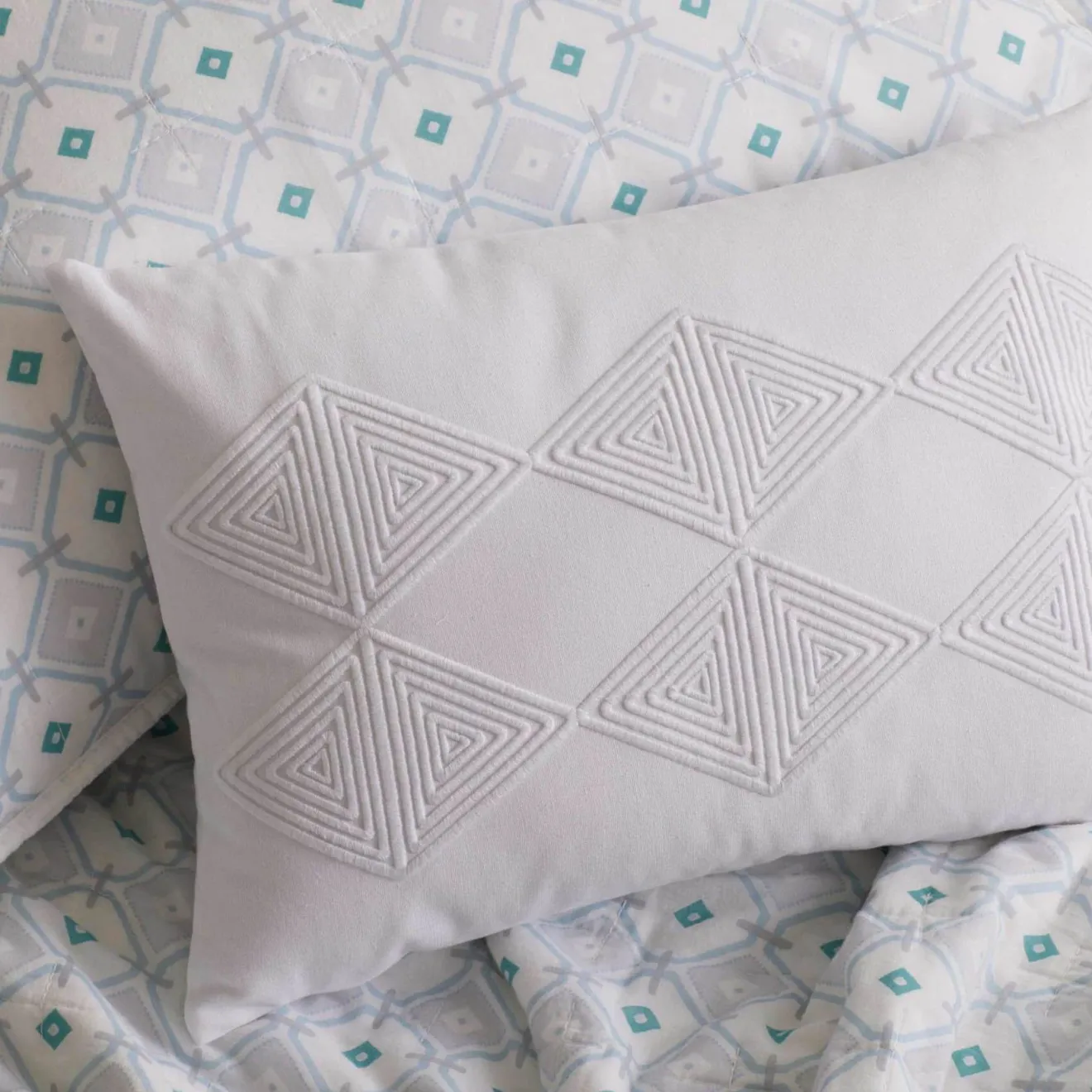 Southern Tide Emerald Isle Quilt<WPH Cheap